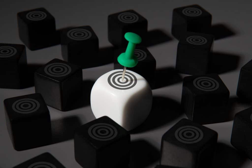 Topic Targeting vs. Contextual Targeting
